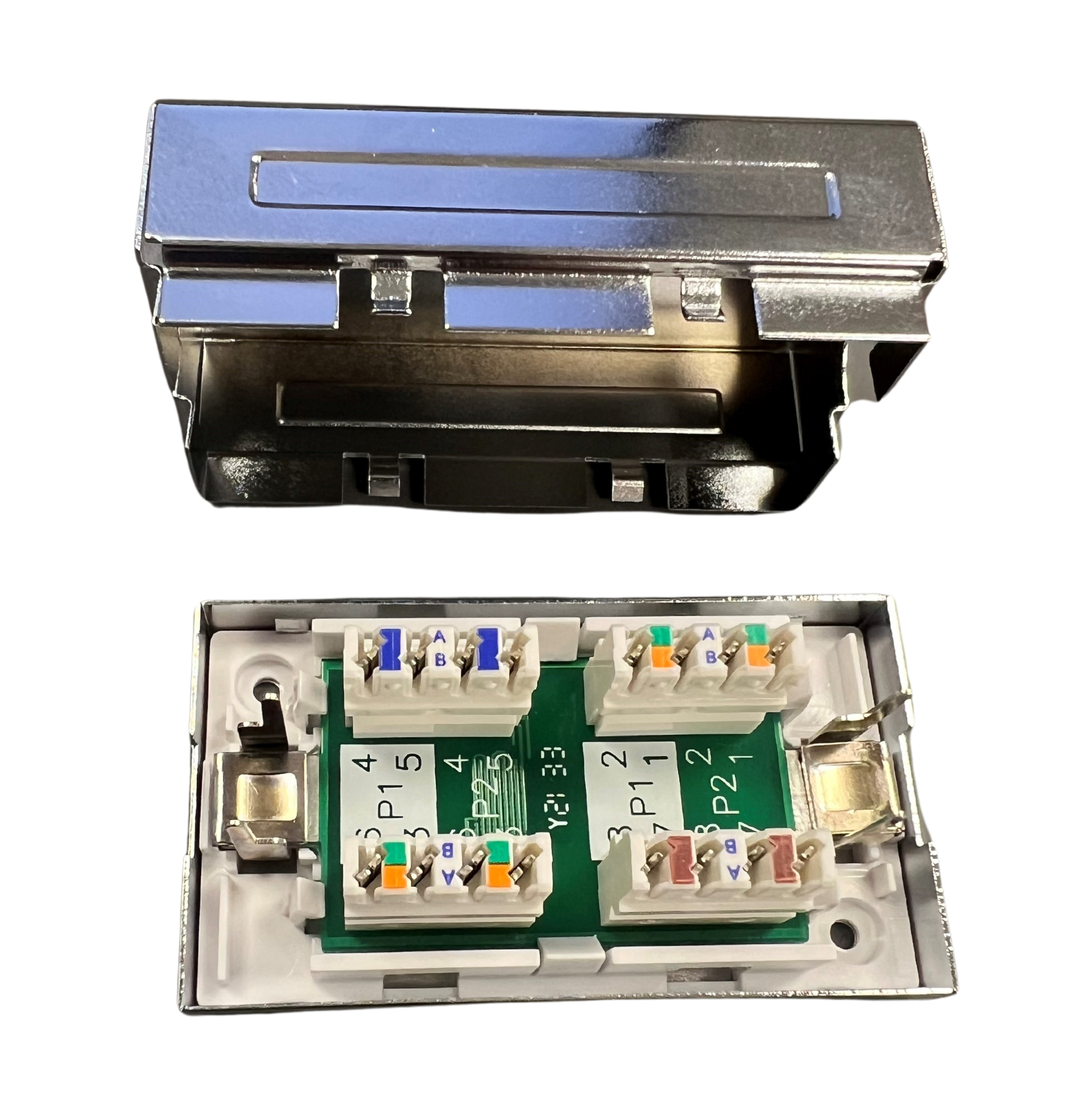 De afgeschermde aansluitdoos Cat6A