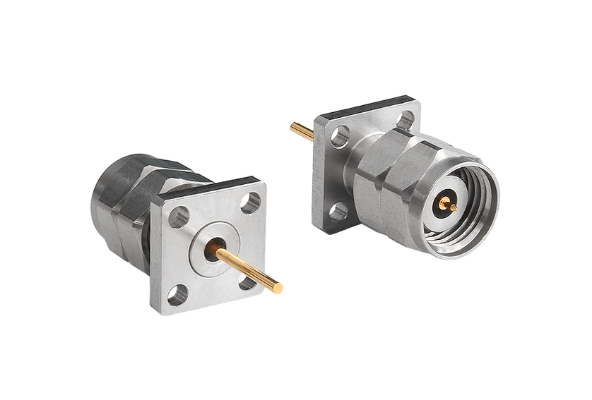 2.4mm Plug Straight 4 Hole Flange RF Connector